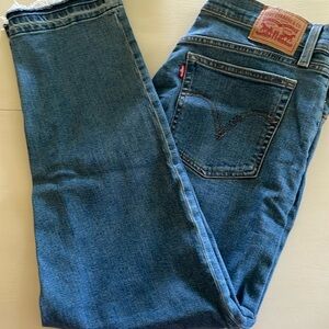 LEVIS Wedgie Straight Jeans Size 32